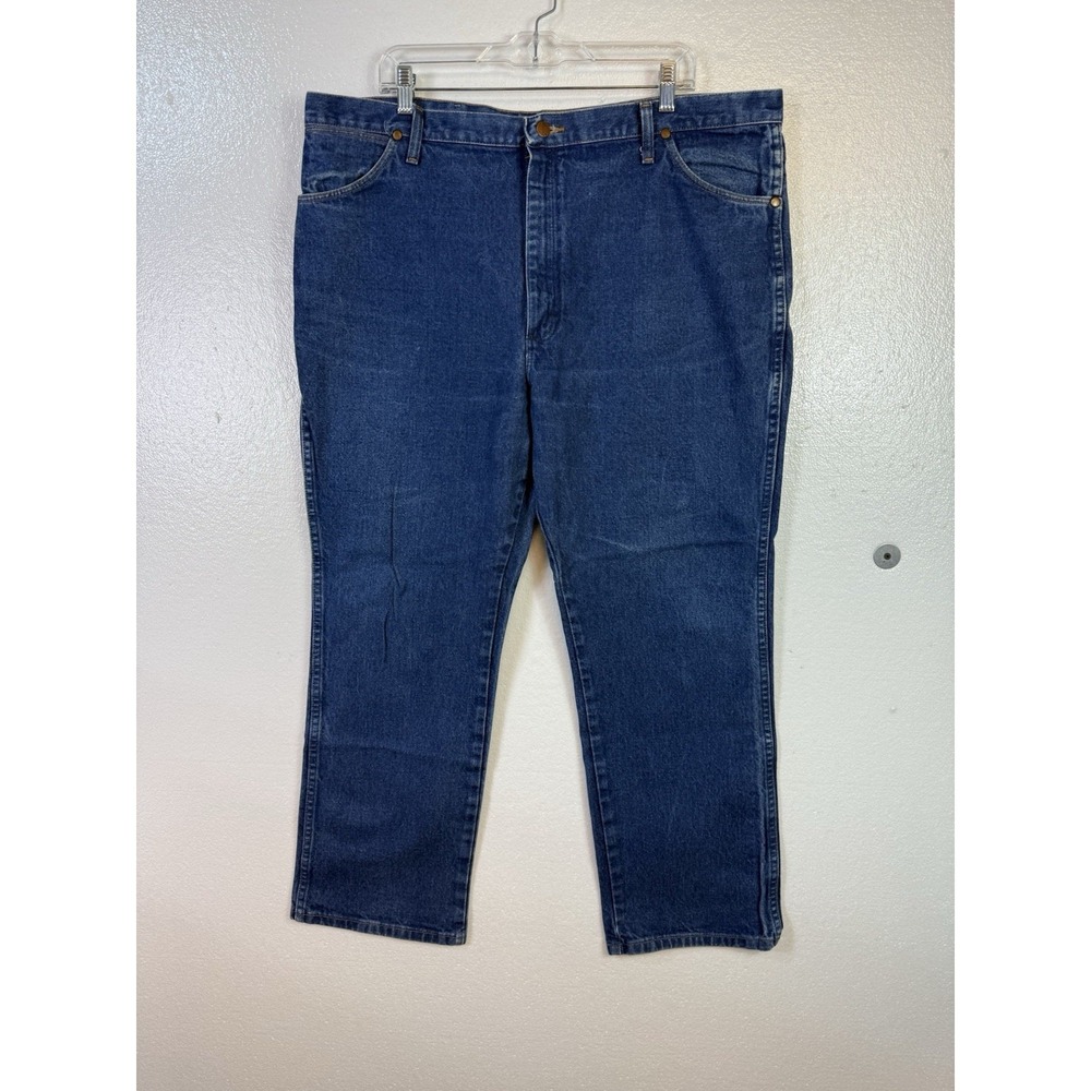Wrangler‎ Jeans Men 42x30 Med Wash Relaxed Fit Straight 100% Cotton USA Fabric